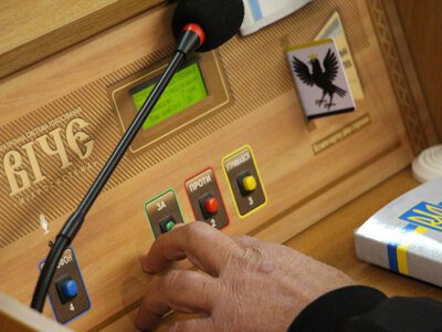 Івано-Франківська облрада оновила програму розвитку місцевих доріг: на 2026 рік передбачили 275 млн грн