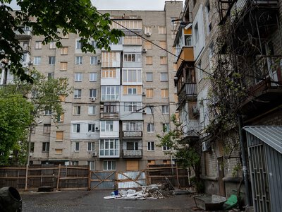 У Миколаєві хочуть покарати підрядника за зрив ремонту пошкодженого росіянами будинку
