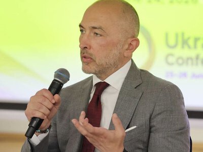 В Україну готуються зайти нові інвестори: НБУ очікує продаж двох державних банків уже цього року
