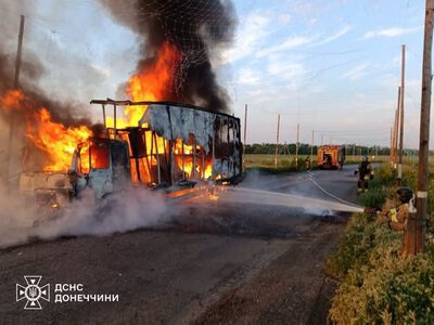 Нічні та ранкові удари FPV-дронами по Краматорську і Очеретиному: рятувальники загасили три пожежі