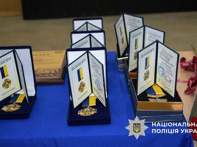 Поліцейських Донеччини відзначили державними та відомчими нагородами до Дня Національної поліції