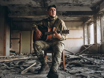 Волинський поліцейський-доброволець презентував пісню до Дня Національної поліції України