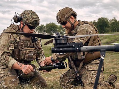 Зброя проходить шлях від ідеї до фронту за лічені дні: Business Insider розкрило секрет швидкості українського ОПК