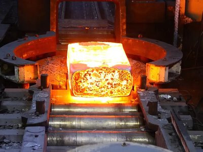 Виробництво сталі “Запоріжсталі” зменшилось
