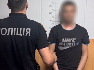 Завдав смертельних тілесних ушкоджень містянину: поліцейські Дніпра затримали підозрюваного