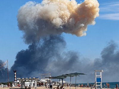 Україна завдала удару по аеродрому в Криму, мостам і складах боєприпасів: наслідки нової атаки
