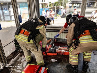 У Харкові — “приліт” поблизу станції метро: п’ятеро постраждалих