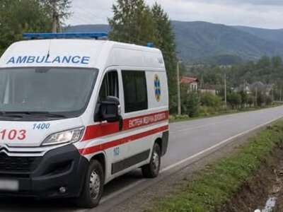  Лежав у кюветі поруч із мотоциклом: на Тячівщині розбився юнак 
