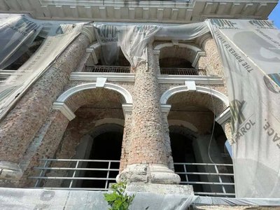 Гостинний двір на Подолі знову в аварійному стані: що відбувається з пам’яткою