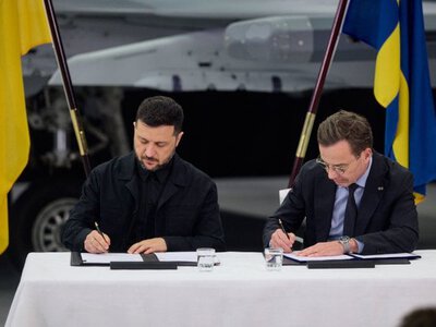 Зеленський обговорив з премʼєр-міністром Швеції посилення української ППО