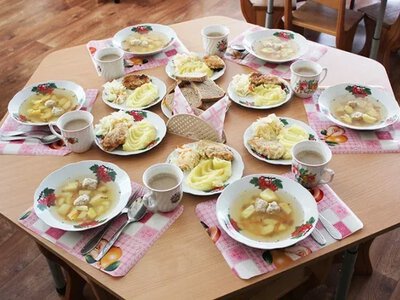У школі-садку Приморського на Херсонщині дітей годують домашньою їжею