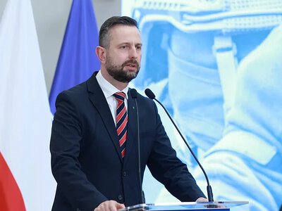 Міністр оборони Польщі доручив розсекретити військову допомогу Україні
