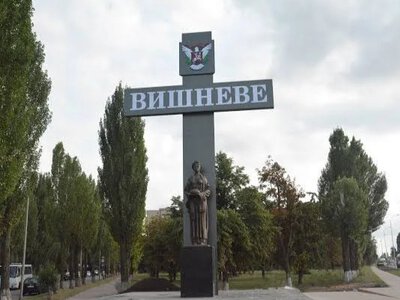 Загроза детонації, їдкий дим та евакуація: що відбувається у Вишневому