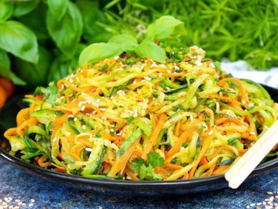 Смакота! Готуємо кабачки по-корейськи для всієї родини