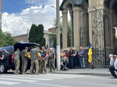 «Він назавжди залишиться для нас добряком Балу»: у Кременчуці попрощались із захисником Володимиром Баличевим