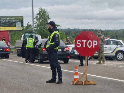 На Корсунщині водій поскаржився на дії поліції та ТЦК на блокпості, а його оштрафували за неправдивий виклик