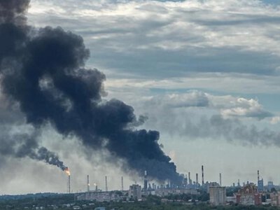 Сили спеціальних операцій завдали удару по найбільшому нафтопереробному заводу Росії: дрони подолали 3000 кілометрів