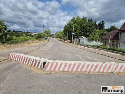 Міст у Бердичеві досі не ремонтують, хоча роботи мали початися місяць тому
