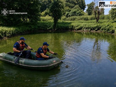 На Бердичівщині рятувальники підняли тіло зі ставка