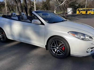 Літня пропозиція: кабріолет Toyota Camry Solara 2007 року з найменшим пробігом в Україні продають в Одесі (ФОТО)