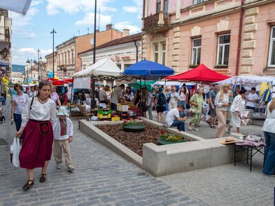 До фонду розвитку міста надійшло 252,5 тисячі гривень: у Чернівцях підбили підсумки Петрівського ярмарку