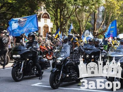 До річниці створення Нацполіції у Запоріжжі провели мотопробіг на честь загиблих правоохоронців