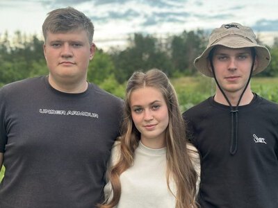 Господар вибрався сам, дружину виносили через вікно: на Чернігівщині друзі врятували літнє подружжя
