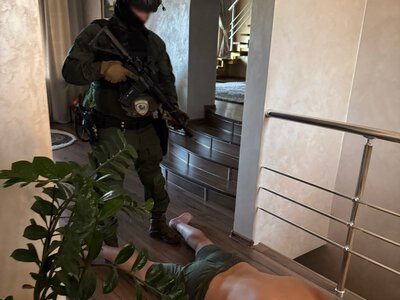 Наркоканал через Закарпаття до Європи: серед затриманих — блогер, депутат і вчитель, вилучено наркотиків на 13 мільйонів гривень