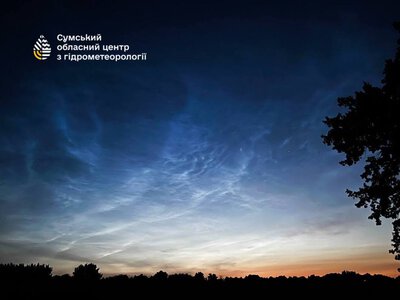На Сумщині триває сезон сріблястих хмар