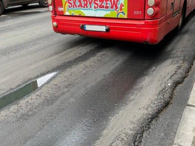 На Зеленій після ремонту деформувався асфальт