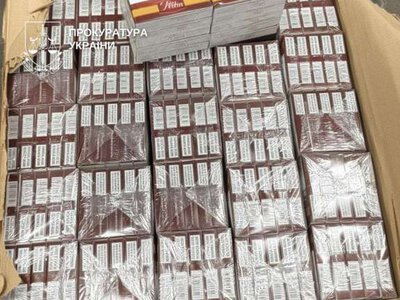 Десятки мільйонів за полуницею: на Буковині про підозру повідомили водію молдовського перевізника