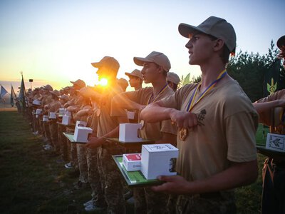 Молодь з усієї України пройшла військово-патріотичний вишкіл “Гвардієць-2026”. ФОТО
