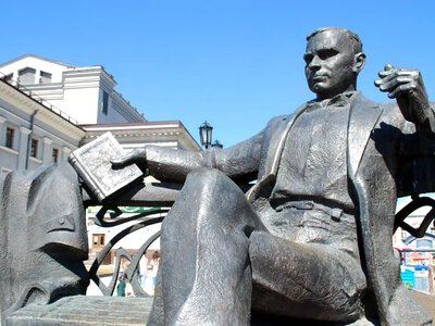 У Рівному вшанують пам’ять письменника Уласа Самчука: програма заходу «Свіча пам’яті»