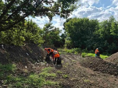 У Хаджибейському районі Одеси прибирають сміттєзвалище завдовжки понад 300 метрів