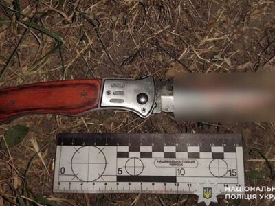 У Кривому Розі поліція затримала 19-річного юнака за нанесення тяжких ножових поранень містянину