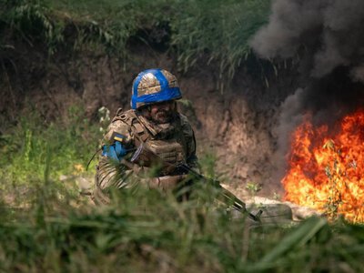 Ворог прицільно випалює АЗС на Дніпропетровщині та готує пастки на фронті: детальний розбір ситуації