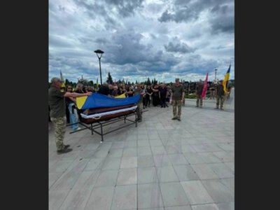 Чернівці провели в останній шлях Героя Віталія Горобчука