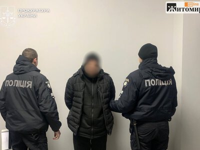 Зґвалтував на дорозі та переслідував відеозаписами: деталі справи кривдника дитини на Житомирщині