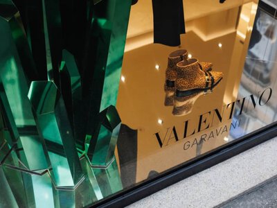 Модний дім Valentino вперше випустить облігації на €450 млн