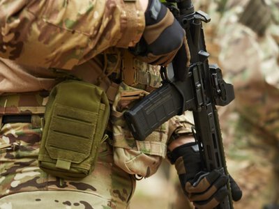 В Україні відкрили ринок супроводу іноземних добровольців
