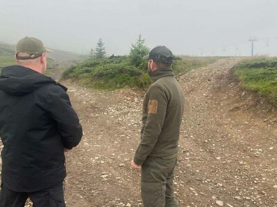 Рейдові заходи Державної екологічної інспекції проти незаконного джипінгу на Закарпатті