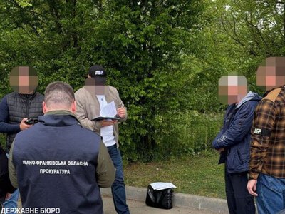 Судитимуть двох адвокатів, яких підозрюють у вимаганні хабарів у клієнтів, зокрема у справі ухилянтів