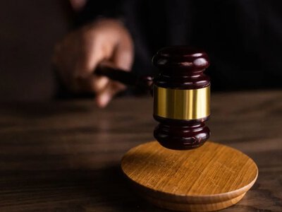 Знала і мовчала: на Рівненщині судитимуть матір, яка покривала вітчима-гвалтівника 
