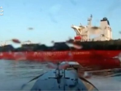 Морський дрон СБУ Sea Baby уразив танкер тіньового флоту РФ у Чорному морі