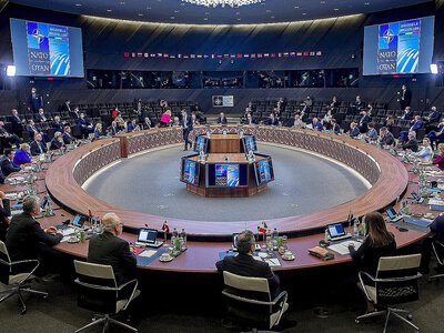 У НАТО прийняли рішення про військову допомогу Україні на 140 млрд євро