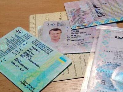 Термін дії прав водія в Україні тепер залежить від категорії: рішення Кабміну