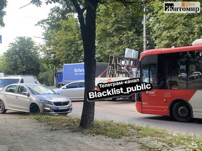У Житомирі сталася ДТП, яка спричинила затори в місті