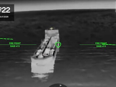 Командувач Сил безпілотних систем показав відео нічних уражень 14 суден тіньового флоту РФ в Азовському морі