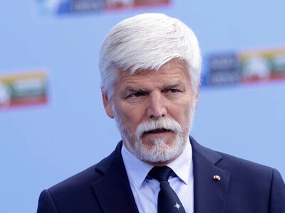 Президент Чехії закликав використати найближчі два місяці для початку переговорів між Україною та Росією