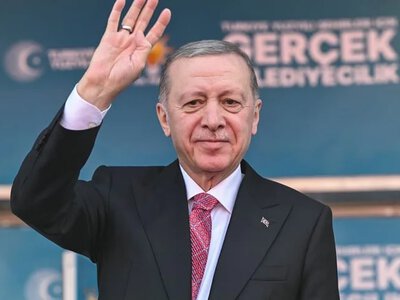 Ердоган після саміту НАТО подарував високопосадовцям ЄС пістолети - Politico